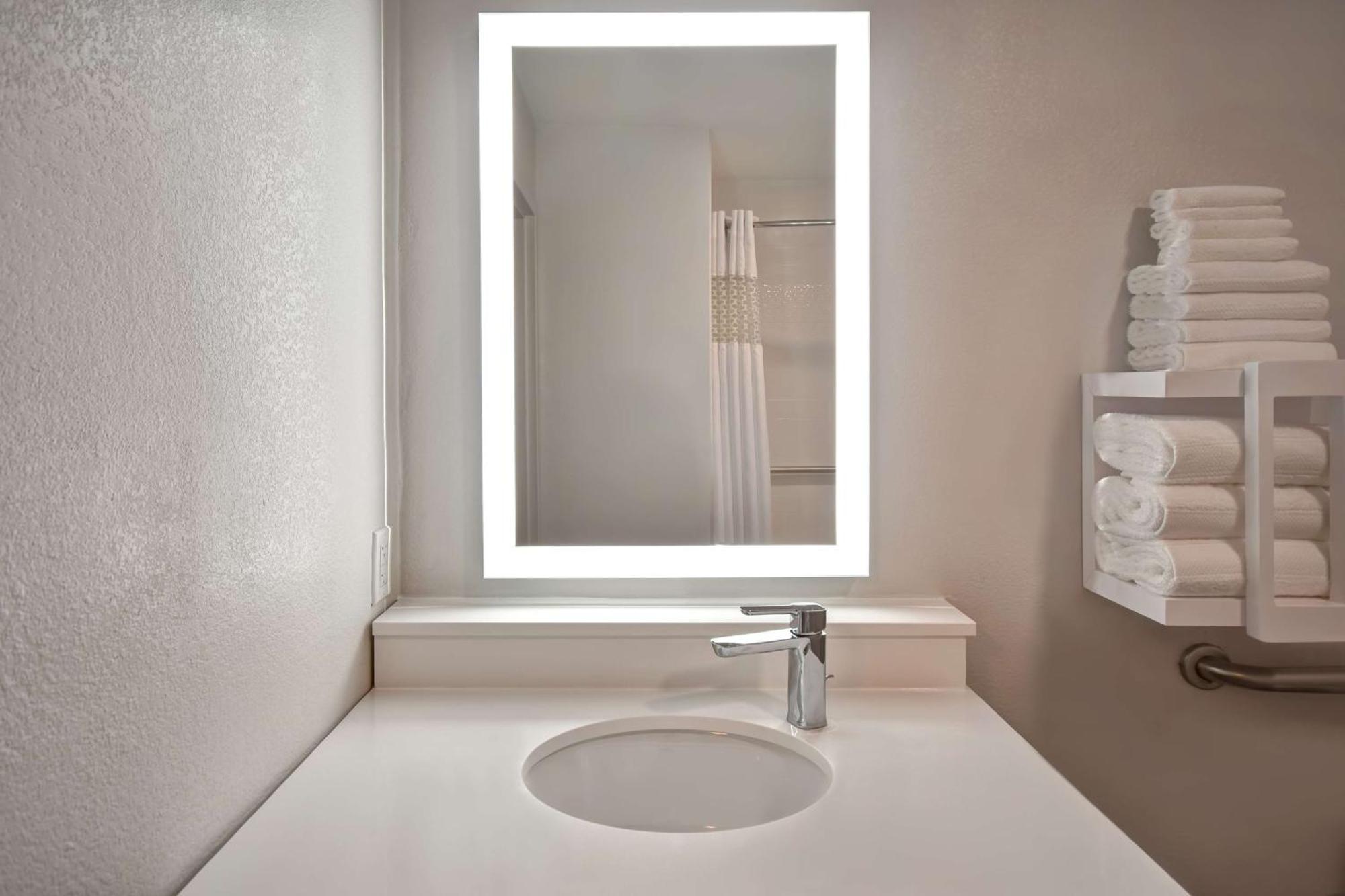 Hampton Inn Potomac Mills Woodbridge Exteriér fotografie