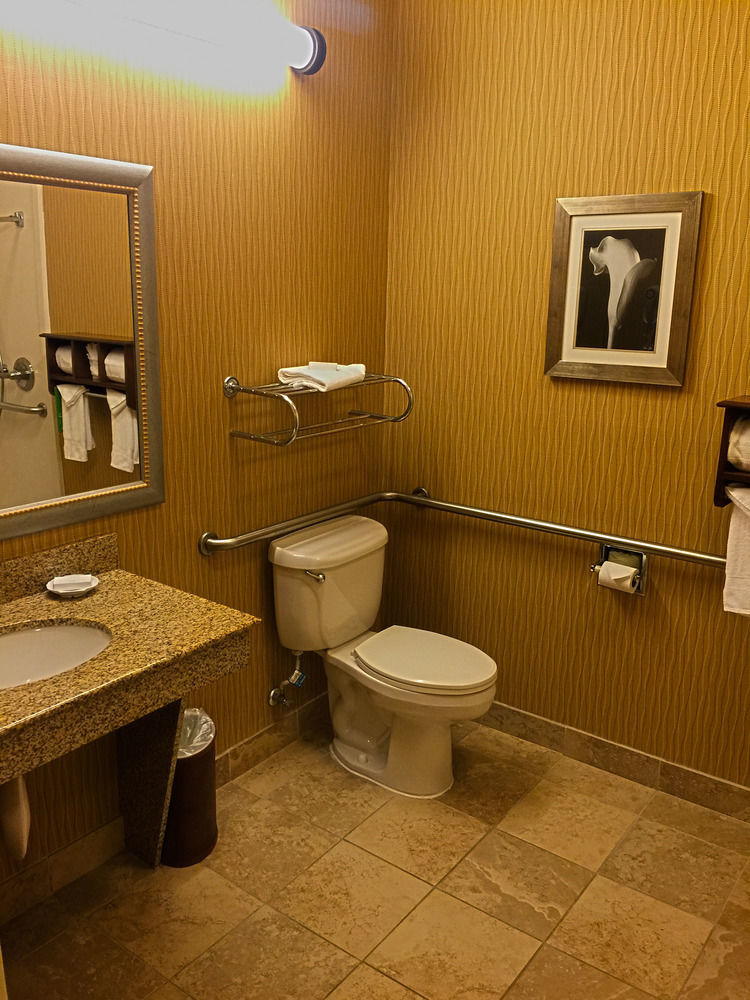 Hampton Inn Potomac Mills Woodbridge Exteriér fotografie